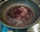 Foto del passaggio 5 della ricetta Filetto di maiale alle spezie con salsa al vino rosso con mazze di tamburo e broccoletti
