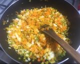 Foto del paso 2 de la receta: TARTA INTEGRAL DE POLLO Y CALABACÍN 🍽🍗🥕