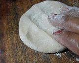 बेसिक फुलका पोळी (Phulka Poli Recipe In Marathi) रेसिपी स्टेप 2 फोटो 