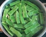 Foto del paso 1 de la receta Judías verdes con huevo poché y refrito