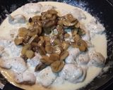Foto del paso 7 de la receta Pollo a la crema de brandy y champiñones glaseados