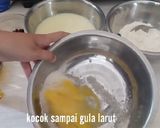 Foto langkah ke 2 dari resep Kue Lumpur Kentang (Takaran Sendok).