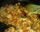 A picture of step 4 of Chicken anda gotala.