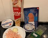 Foto del paso 1 de la receta: Saquitos de gambas y salmón ahumado