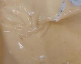 Foto langkah ke 4 dari resep Cupcake Vanilla Tanpa Emulsifier.