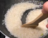 Foto del passaggio 5 della ricetta Risotto con Champignon e speck🍄‍🟫🥓🍛