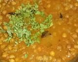A picture of step 4 of Black Gram / kala Chana Curry.