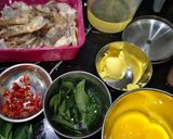 Foto langkah ke 1 dari resep Udang Goreng Sarang Telur / Butter Prawn Egg Floss.