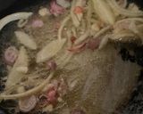Foto langkah ke 2 dari resep Spaghetti Kuah Susu Pedas.