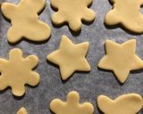 Foto langkah ke 3 dari resep Butter Cookies.