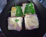 Foto del paso 2 de la receta: Sándwich tostado de jamón, queso y rúcula en sartén