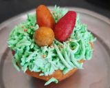 A picture of step 6 of Easter cup cakes.