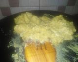 A picture of step 5 of Spicy tawa khandvi.