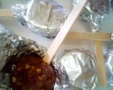 Foto del paso 8 de la receta: Paletas de salchichón con baño de chocolate