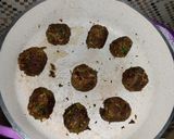 A picture of step 5 of Meatballs.