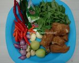 Foto langkah ke 1 dari resep Lele Santan Kemangi.