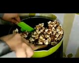Foto langkah ke 3 dari resep K-POP CORN (Kopiko Popcorn).