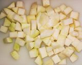 Csirkemell kakukkfüves karalábéval recept fázis 1 fotója