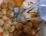 Foto langkah ke 5 dari resep Cilok kuah seblak.