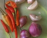 Foto langkah ke 1 dari resep Sambel bawang khas bali.