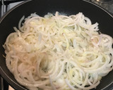 Foto del paso 2 de la receta: Calamares encebollados