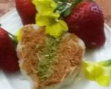 Une image de l'étape 3 de Coeur de crème couverte de aktayaf,pistaches,fraises.