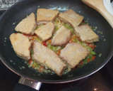 Foto del paso 3 de la receta: Atún con tomate