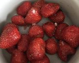 Képviselőfánk, epres és egészséges recept fázis 3 fotója