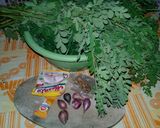 Foto langkah ke 1 dari resep Sayur daun kelor.