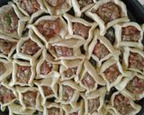 A picture of step 4 of Meat-Stuffed Honeycomb Bread (Lahmeh bil Ajeen).