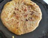 A picture of step 6 of Aloo Paratha.
