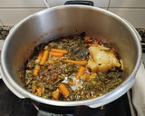 Foto del paso 9 de la receta: Potaje de garbanzos con alubias, acelgas y pringá