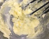A picture of step 3 of Chocolate marble cake.