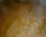 A picture of step 1 of Mazedar chole masala.