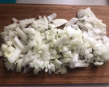 Foto del paso 2 de la receta: Potaje de alubias de bote, al estilo asturiano (con chorizo, morcilla y panceta)
