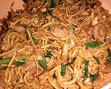 Foto langkah ke 4 dari resep Mie goreng ala ummu azka.