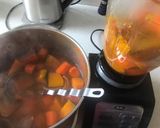 Foto del paso 4 de la receta: Crema de zapallo y zanahoria