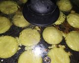 Foto langkah ke 6 dari resep Kue cubit pisang.