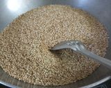 तिल चिक्की (til chikki recipe in Hindi) रेसिपी चरण 1 फोटो