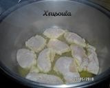 A picture of step 1 of Chicken in Tomato Sauce with Pasta.