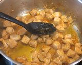 Foto del paso 1 de la receta: Patatas guisadas con habas