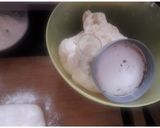A picture of step 4 of Chocolate Doughnut (Donuts).