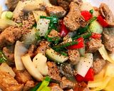 A picture of step 3 of Shaking Beef Fried Rice (Cơm Bò Lúc Lắc).