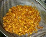 Foto langkah ke 2 dari resep Bawang goreng homemade.