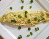 A picture of step 4 of French Omelette.