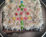 A picture of step 5 of Lamington chocolate cake.