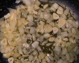 Foto del paso 2 de la receta: Arroz negro con frutos del mar