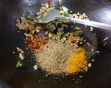A picture of step 5 of Banana's korma.