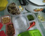 Foto langkah ke 1 dari resep Soto Ayam Sederhana.