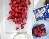 Foto langkah ke 1 dari resep Strawberry Korean Milk.